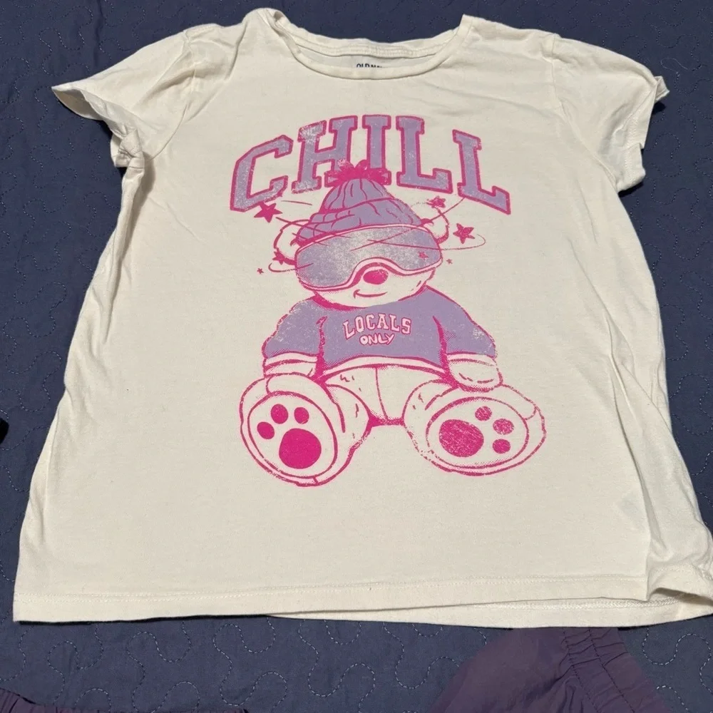 Old Navy Cream Tee w Purple joggers. Kids XL